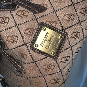 dooney & bourke bag